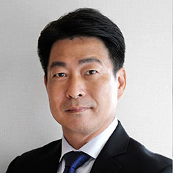 Hiroshi Okuyama